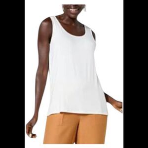 WynneLayers Women's Scoop Neck Tank Cloud - Regular